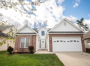 2410 Willow Walk Dr, Roanoke, VA 24017