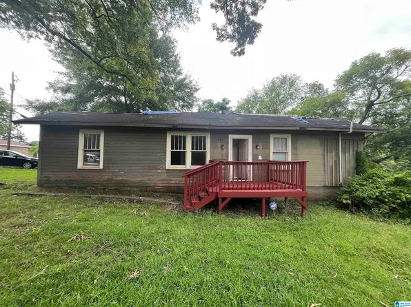 311 Rutledge Dr, Midfield, AL 35228