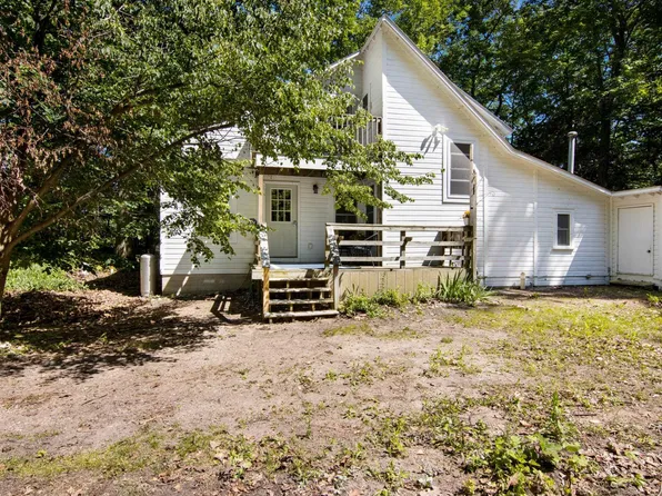 3423 Old State Rd, Frankfort, MI 49635