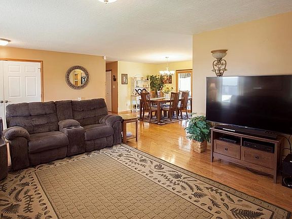 4th image of 124 Long Bay Dr