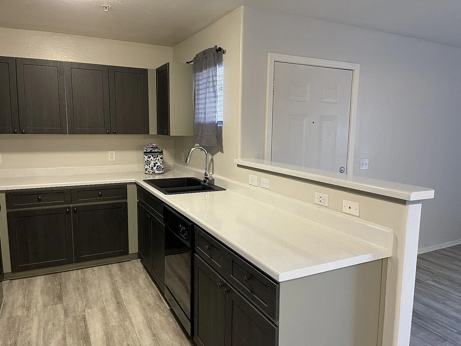 Aspen Ridge Apartment Homes — Photo 4