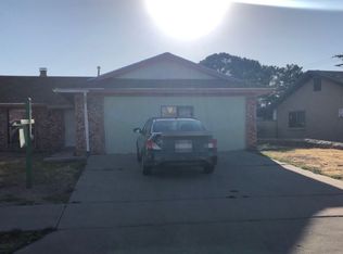 1847 Dean Martin Dr, El Paso, TX 79936