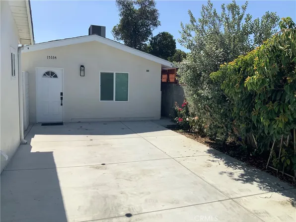 15334 Hart St, Van Nuys, CA 91406