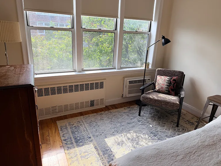 415 Argyle Rd #6R — Photo 5