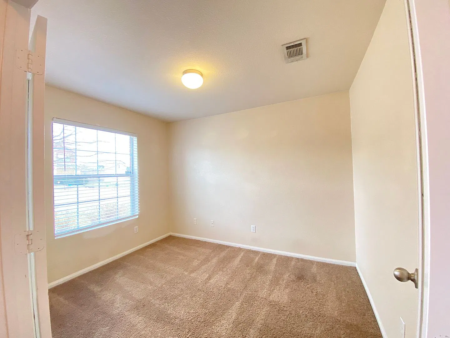 Cute 3 Bedroom/2Bath in Killeen — Photo 3