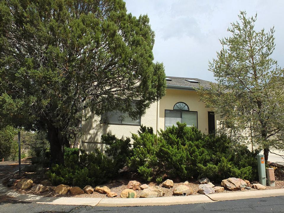 Corner lot