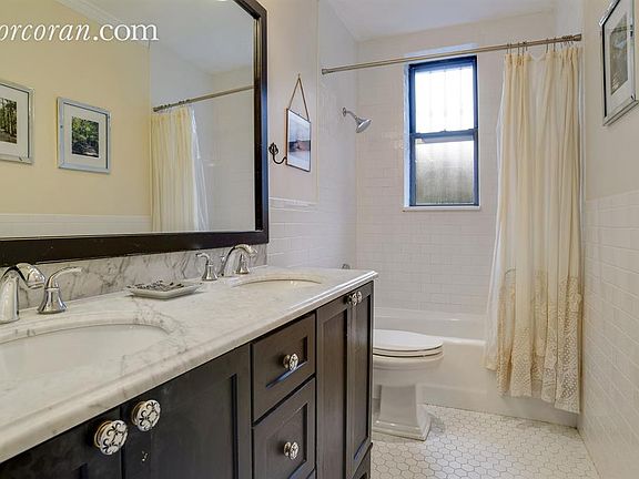 5th image of 315 Saint Johns Pl APT 1C