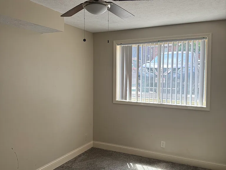 1531 D St #4 — Photo 7