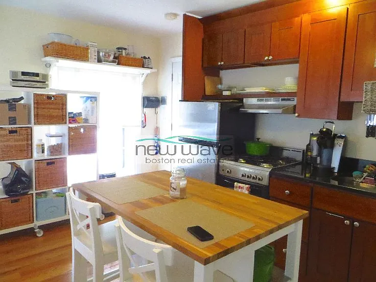 24 Joy St #9 — Photo 2