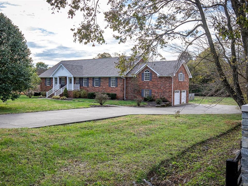 1st image of 1417 Goggins Ln