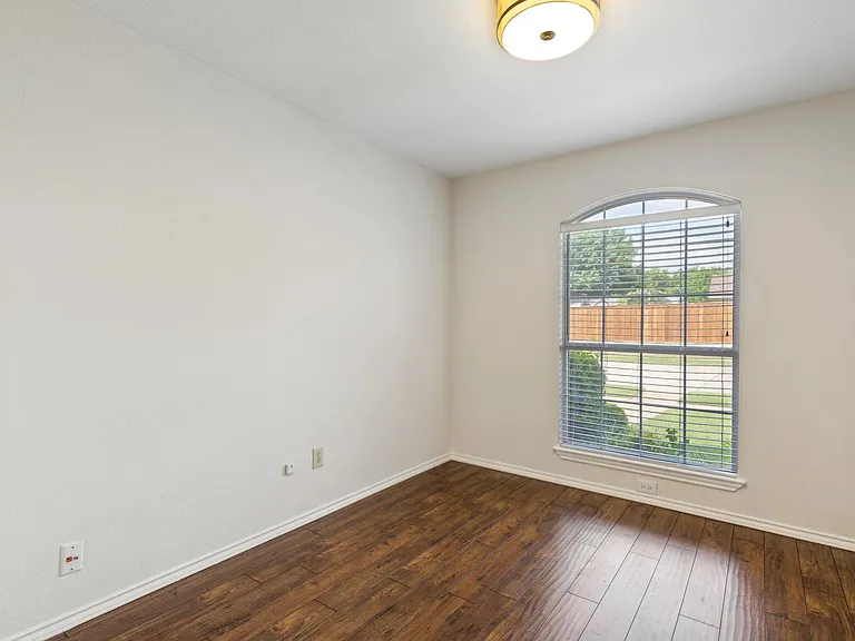 4305 Durango Ln — Photo 22