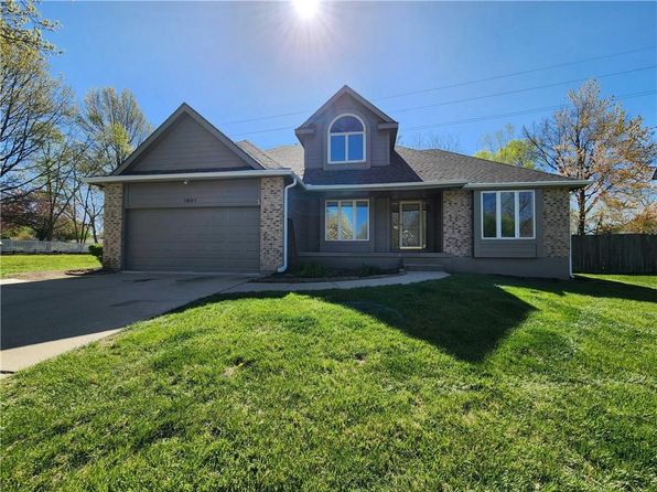 1801 Dunwich Ct, Liberty, MO 64068