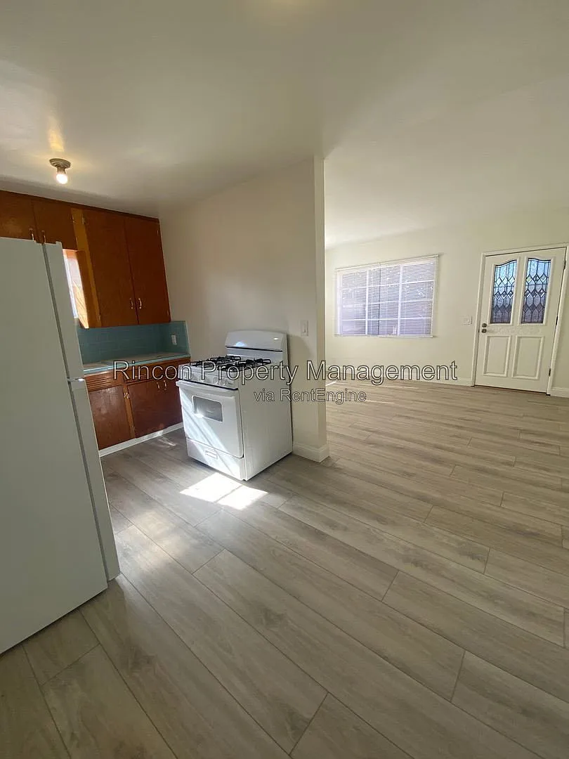 2 bed, 1.0 bath, 780 sqft, $2,095 — Photo 1