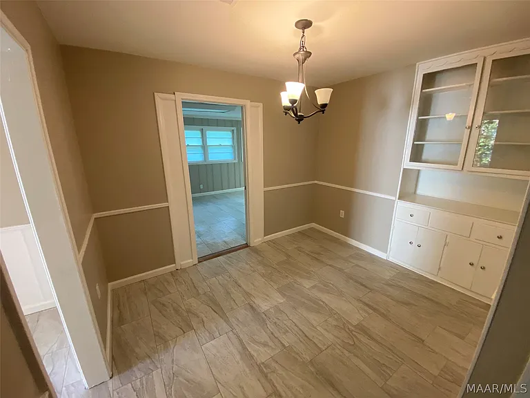 3540 Farwood Dr — Photo 4