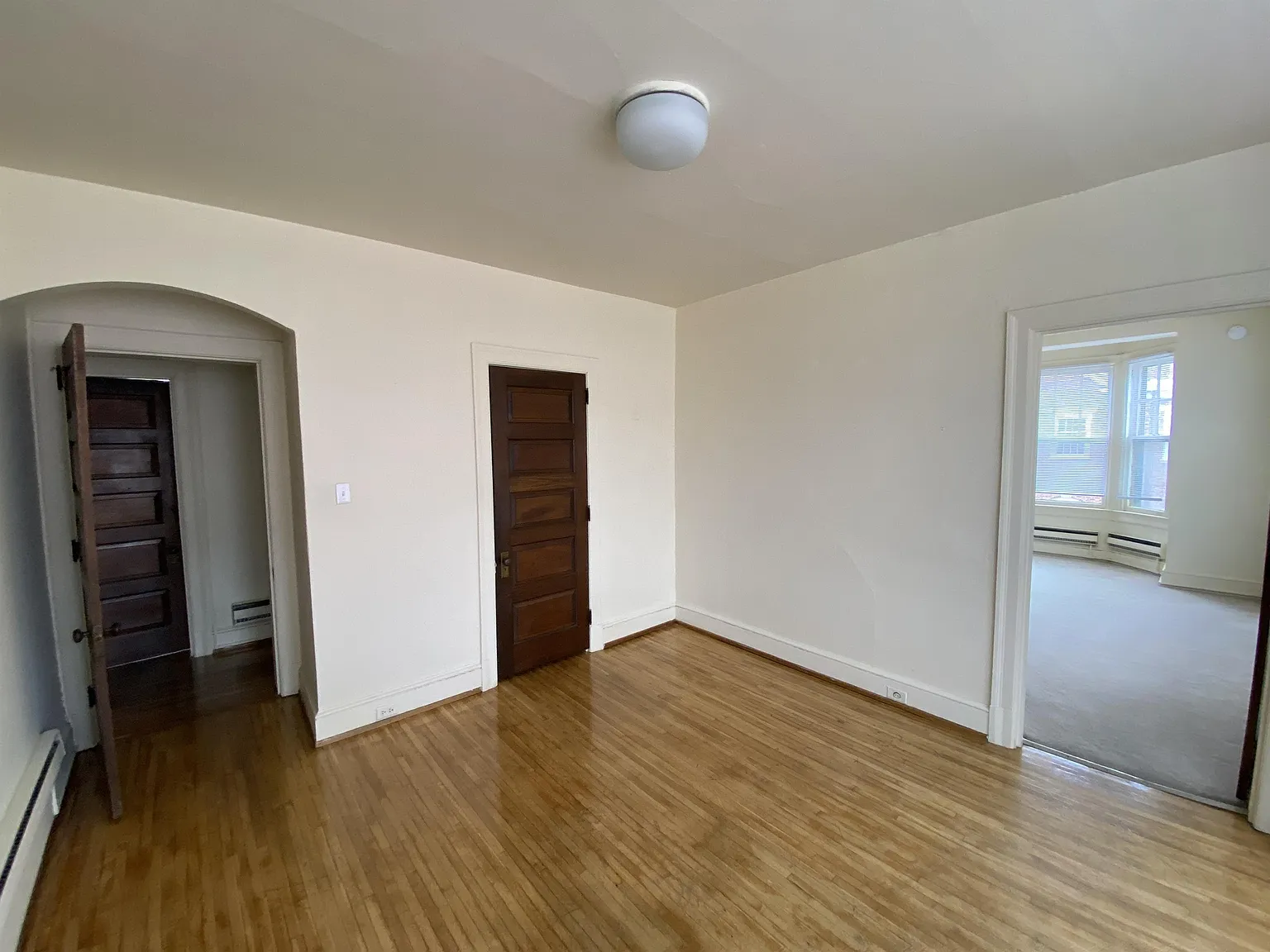 162 E Market St, York — Photo 4