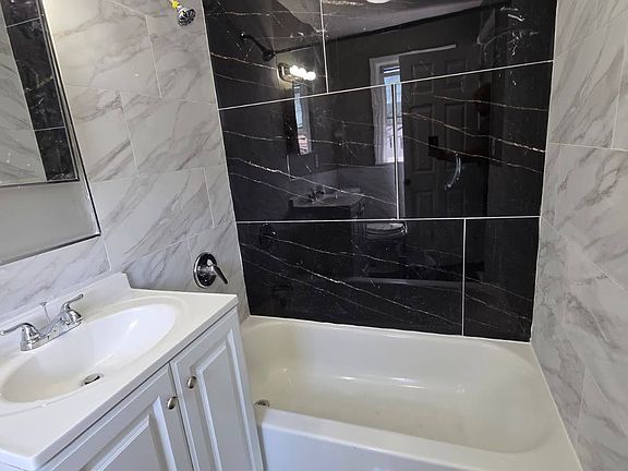 3rd image of 335 Myrtle Ave #2AA