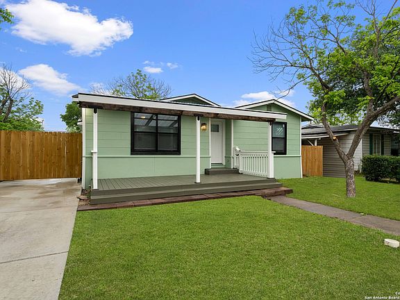 3rd image of 815 La Manda Blvd