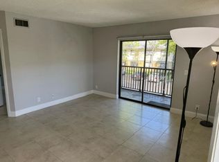 522 Tivoli Trace Cir #201, Deerfield Beach, FL 33441
