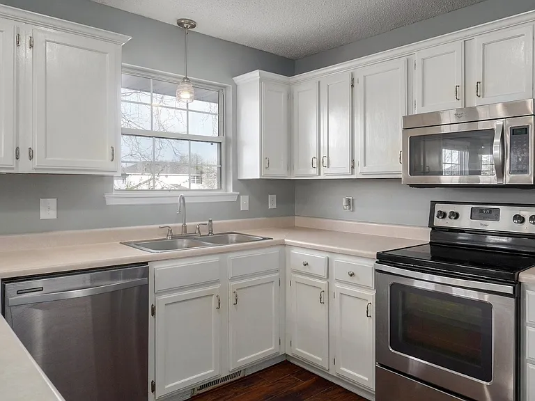5533 S Walnut Hill Ave — Photo 10