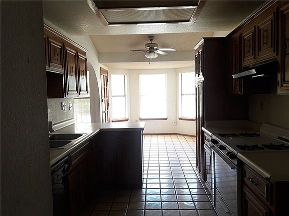 4th image of 11404 Lake Ozarks Dr