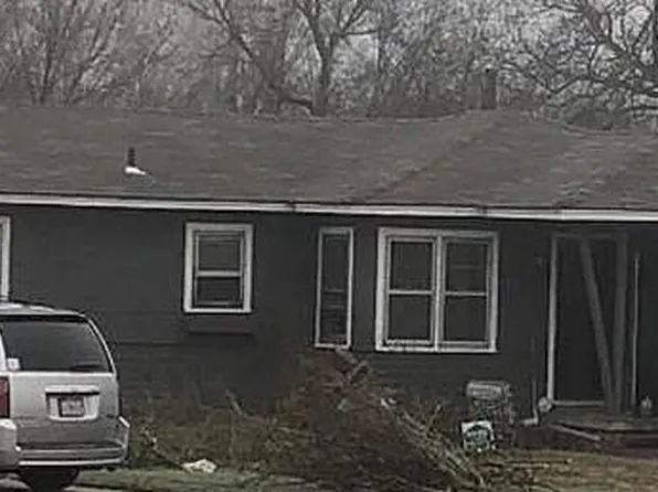 904 Cypress Cv, Midwest City, OK 73110