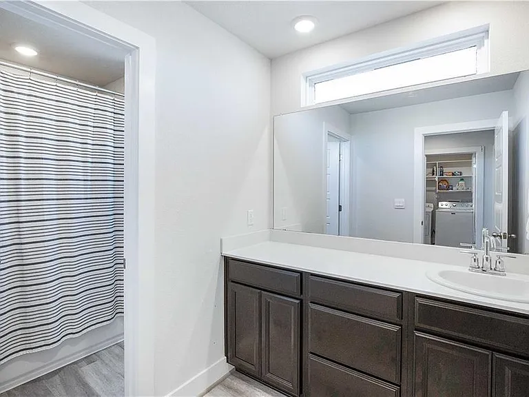 7500 Burnham Pl — Photo 17
