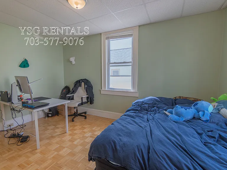 22 Suffolk St #1 — Photo 21