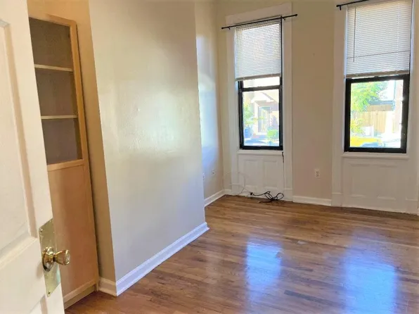 244 Webster Avenue image 3 of 9