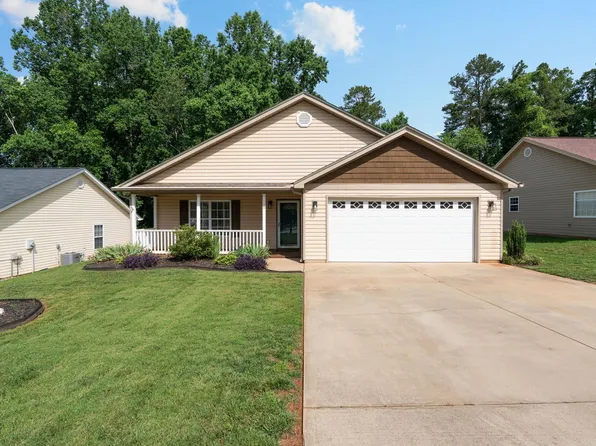 153 Maximus Dr, Greer, SC 29651
