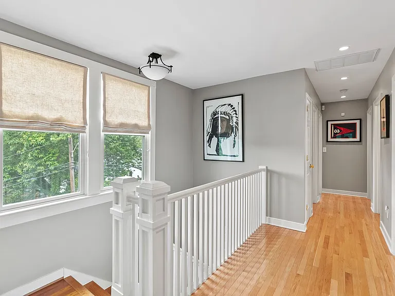 5213 Cathedral Ave NW — Photo 23