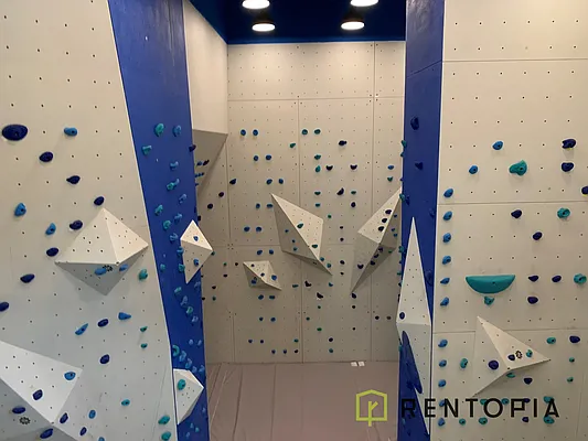 Rented by The KCI Group | media 40