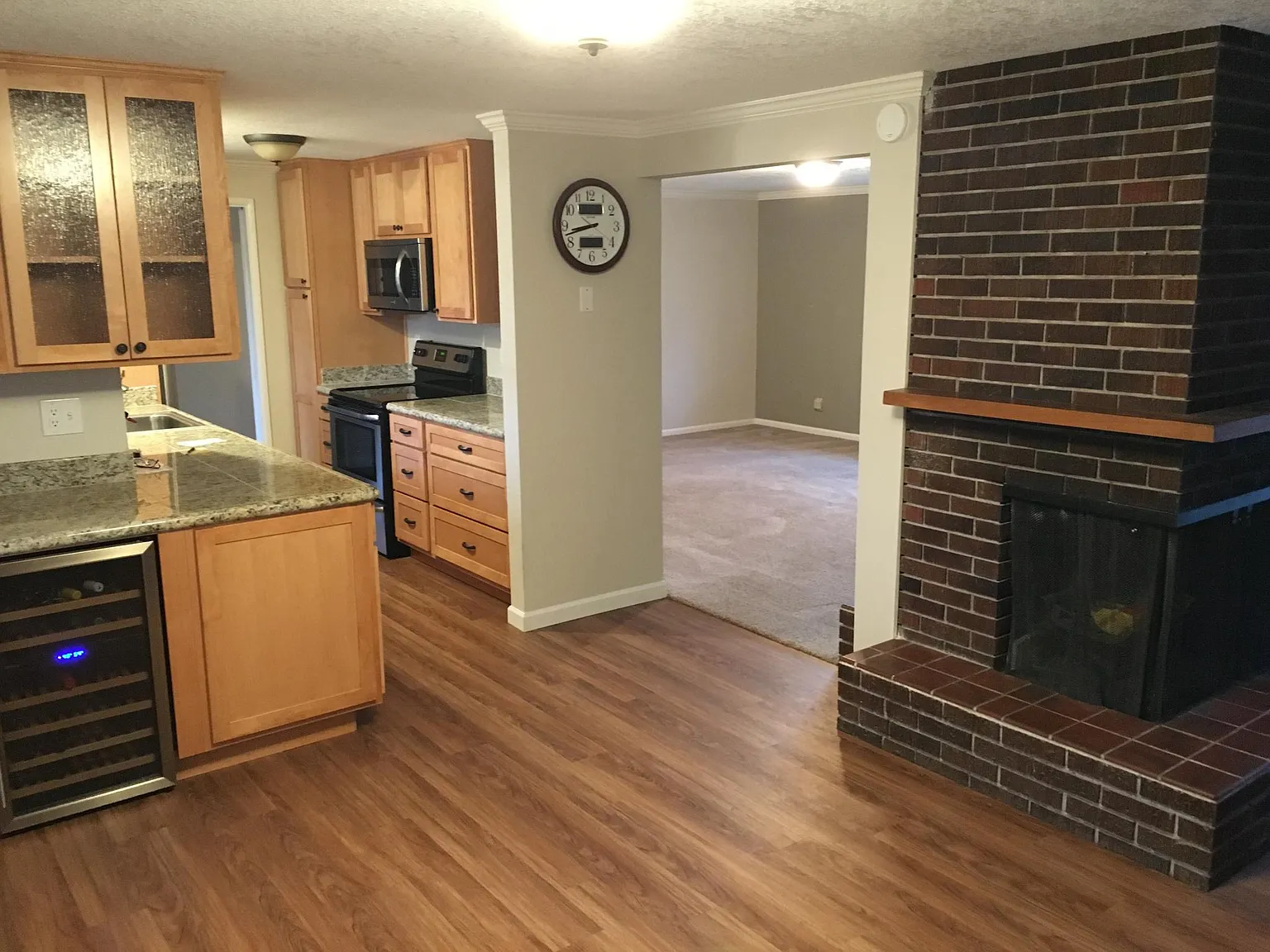 2498 Sorrel Way — Photo 3