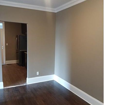 2nd image of 7115 S Cornell Ave #1N