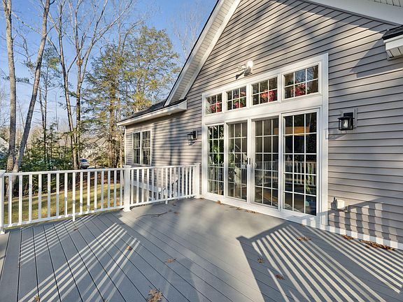 4th image of 7 Bartlett Drive
