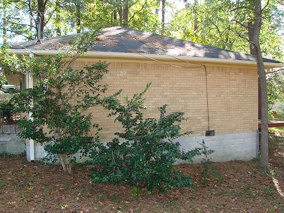4th image of 536 Evergreen Dr