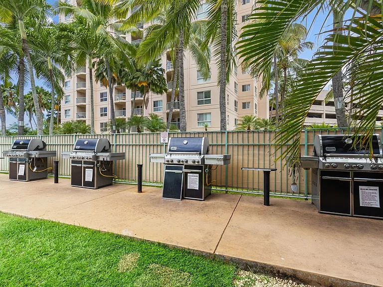 3009 Ala Makahala Pl #206 — Photo 20