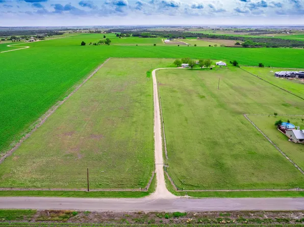 851 County Road 455, Taylor, TX 76574