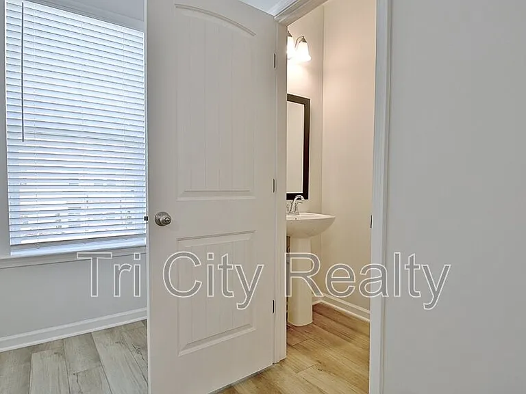250 Cobalt Dr — Photo 14