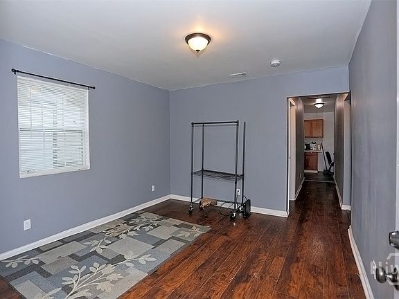2nd image of 219 Eagle Street