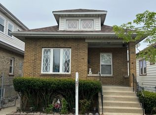 7416 W Addison St, Chicago, IL 60634