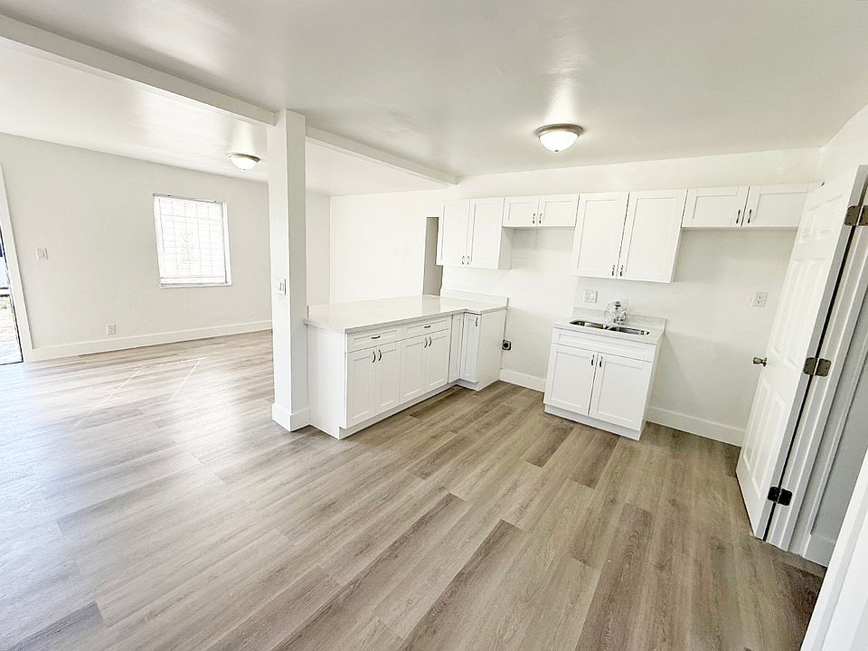 1st image of 801 NW 2nd St
