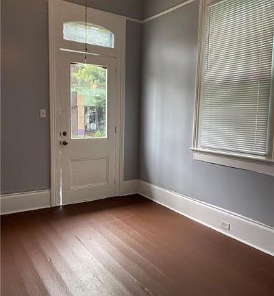3rd image of 3221 Dauphine St #3221