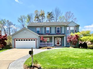 6403 Stonehaven Ct, Clifton, VA 20124
