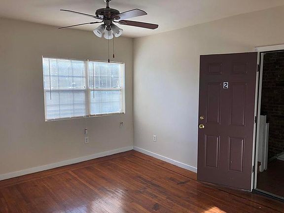 3rd image of 3401 Woodbrook Ave APT 2