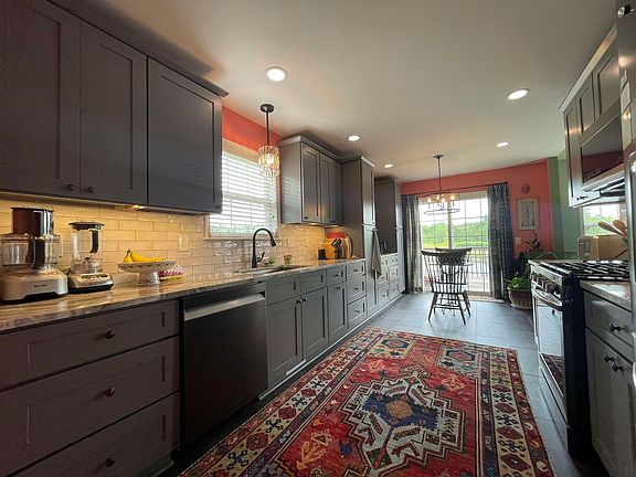 4th image of 6174 Lone Oak Cir