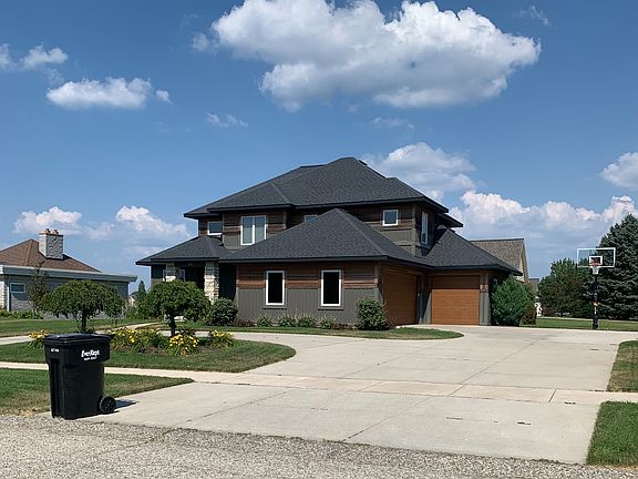 2nd image of 5618 18th Ave