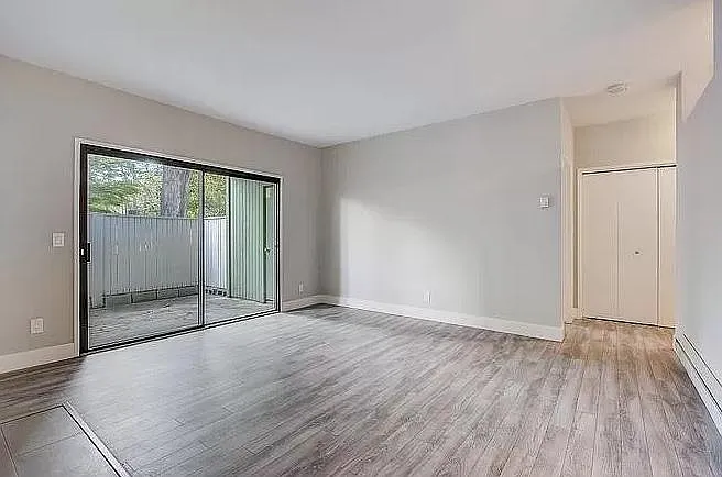207 Schooner Ct — Photo 8