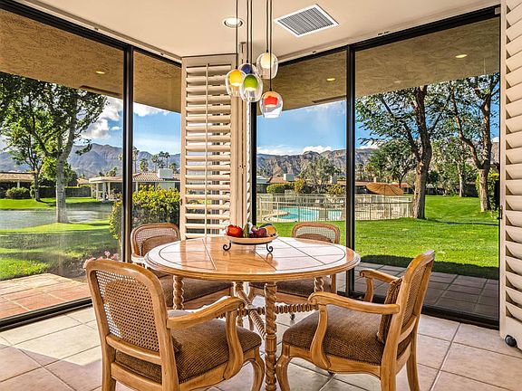 5th image of 47 Columbia Dr