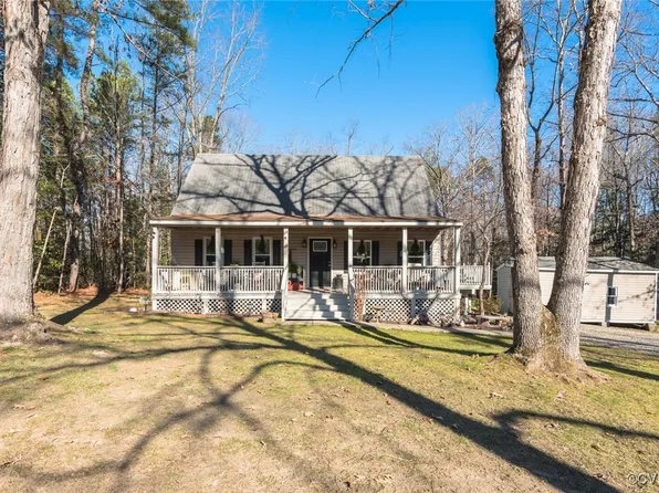 17910 Duval Rd, Moseley, VA 23120