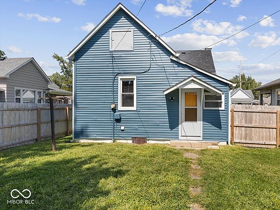 4th image of 217 Howard St